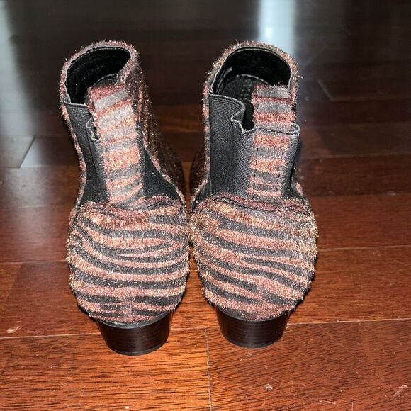 Cato Brown/Black Tiger Stripe Ankle Boots(Size 9M) - Picture 6 of 9